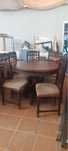 Conjunto de mesa e cadeiras de jantar