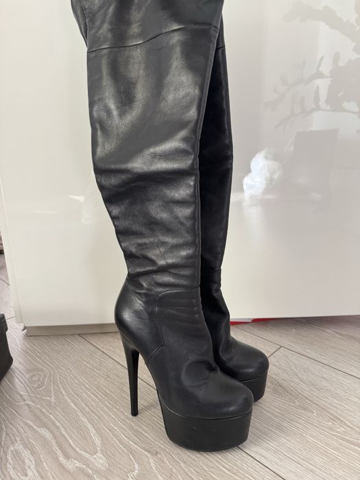 Чоботи високі підбори. 3 пари. Гортай. 899грн