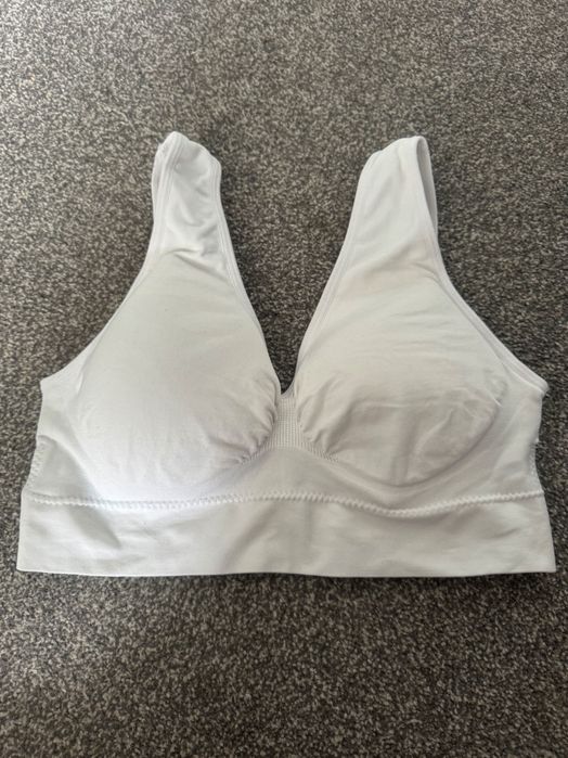 Топ білий фірма Belvia Англія бюстгальтер ліфчик