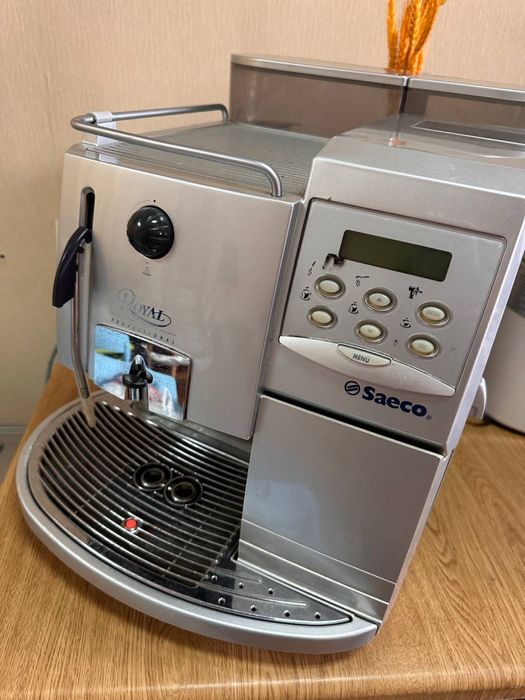 Кавомашина Saeco Royal Professional