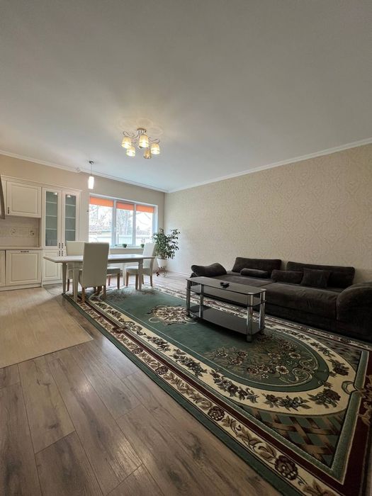 Дом в Совиньйоне с ремонтом. 7 соток. Пакет документов