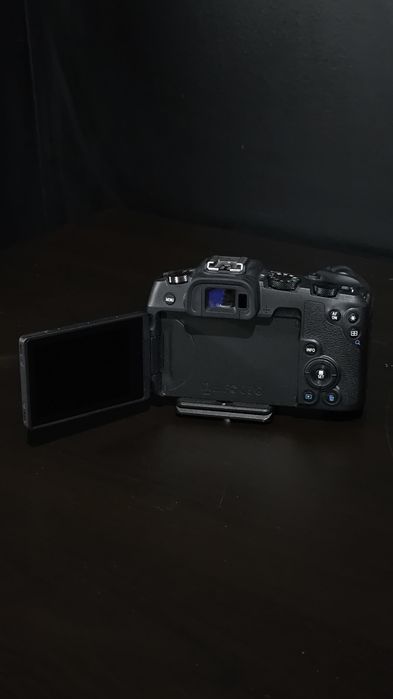 Canon RP + RF 50mm f1.8 STM (Bateria e Carregador Incluidos)