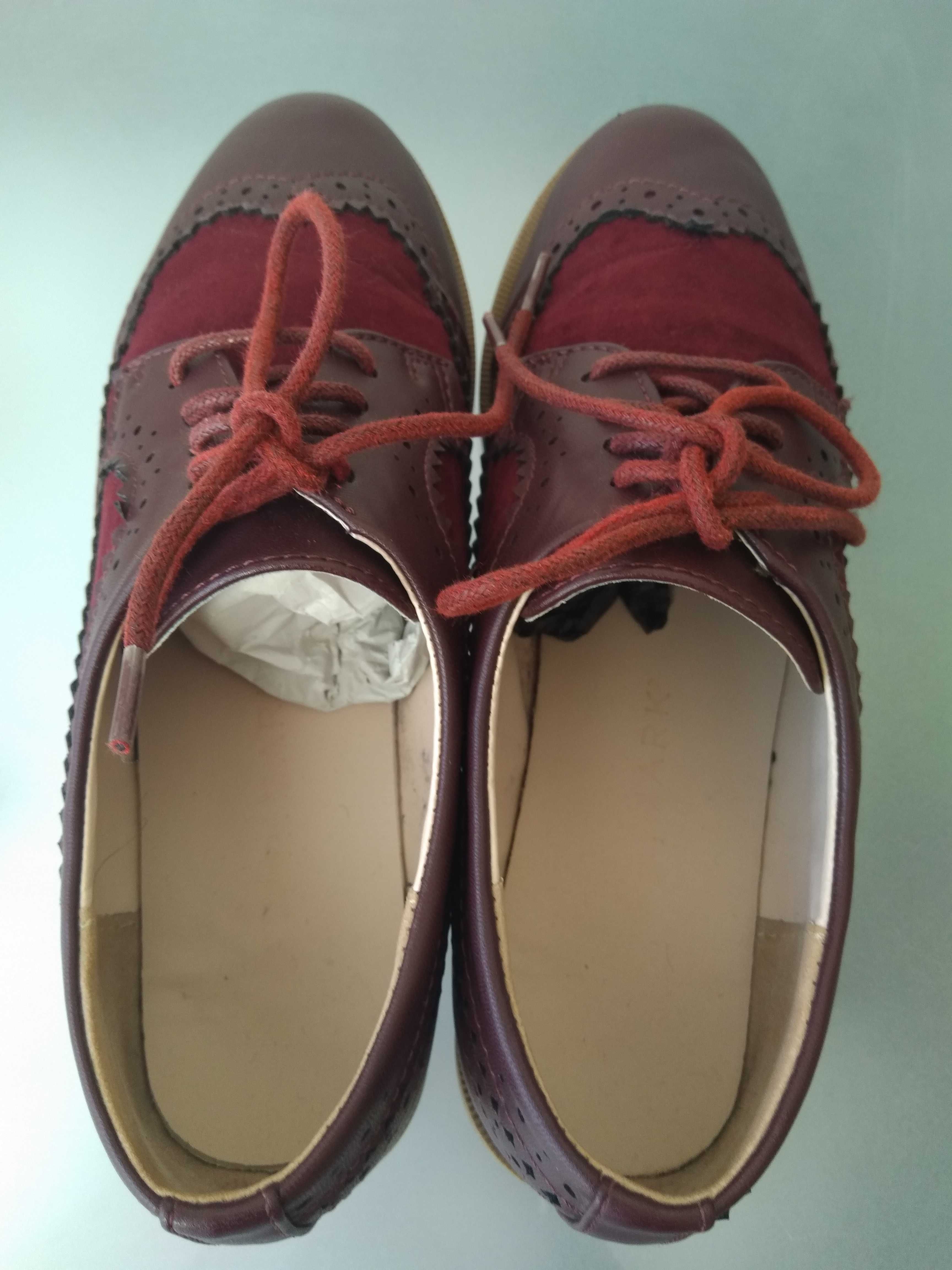 Sapatos cordão rasos 37