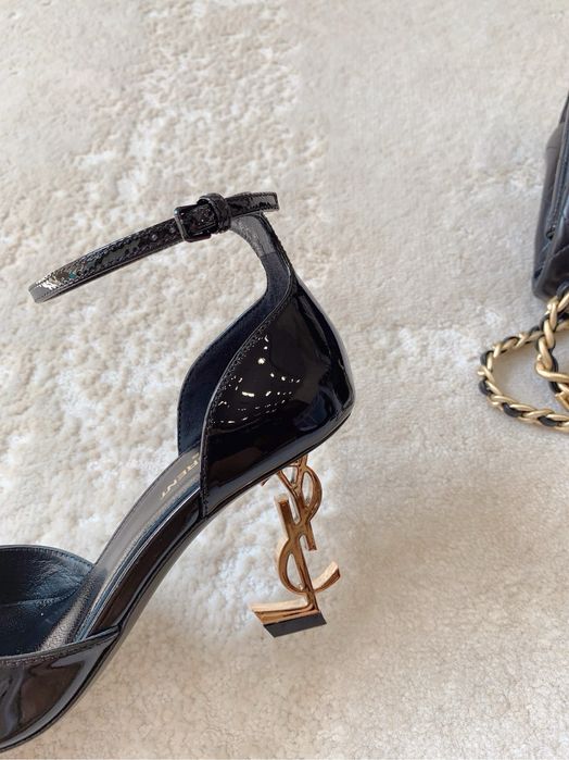 Szpilki Saint Laurent
