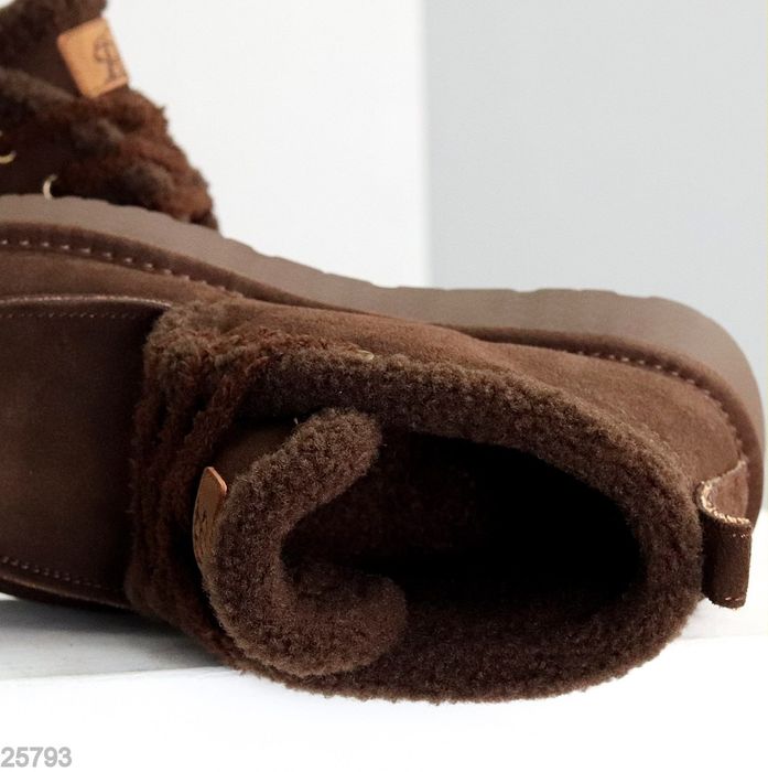 Жіночі шкіряні зимові черевики в кольорах