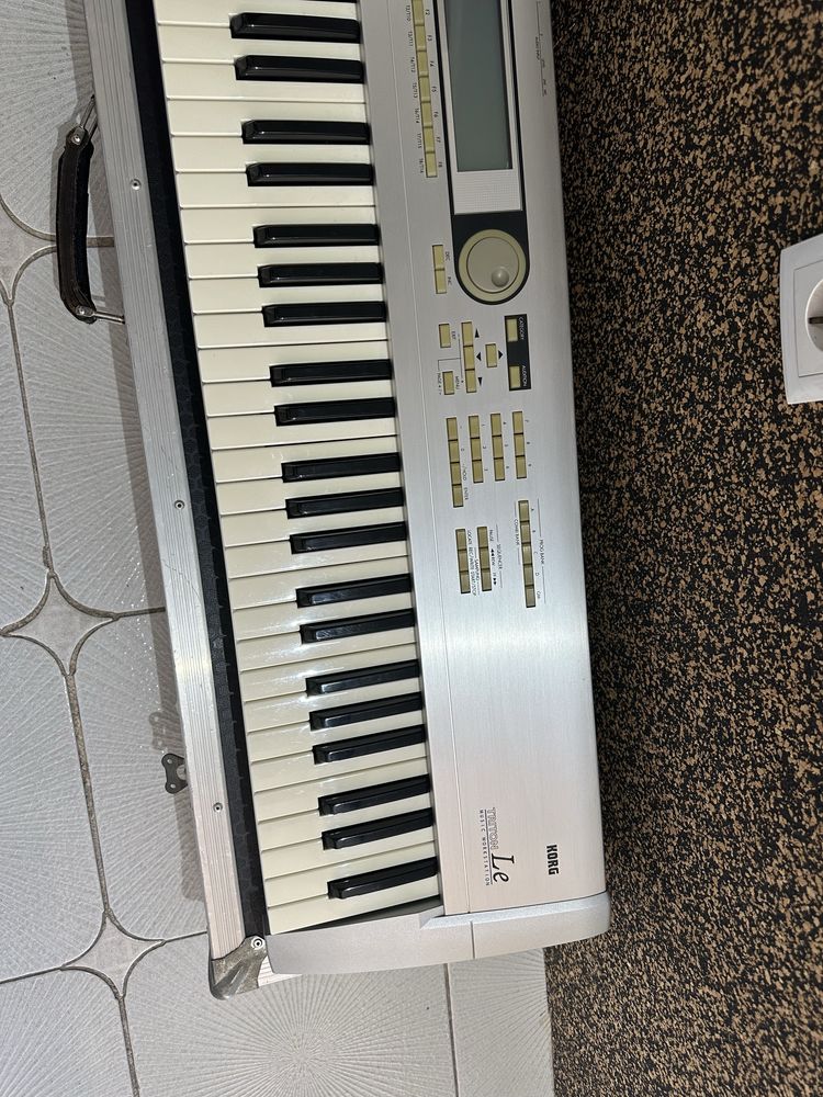 Korg Triton LE76 - Workstation