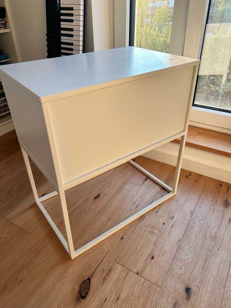Stolik nocny ikea VIKHAMMER