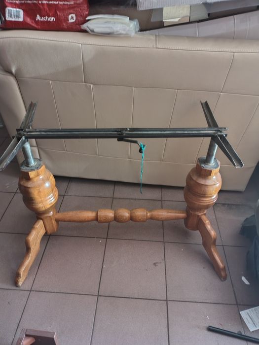 Dębowe nogi z mechanizmem regulacji wysokości  ławy/ stołu
