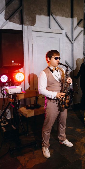 Тамада на весілля,на рік,Ведучий на корпоратив,Ювілей,Ведучий випускни