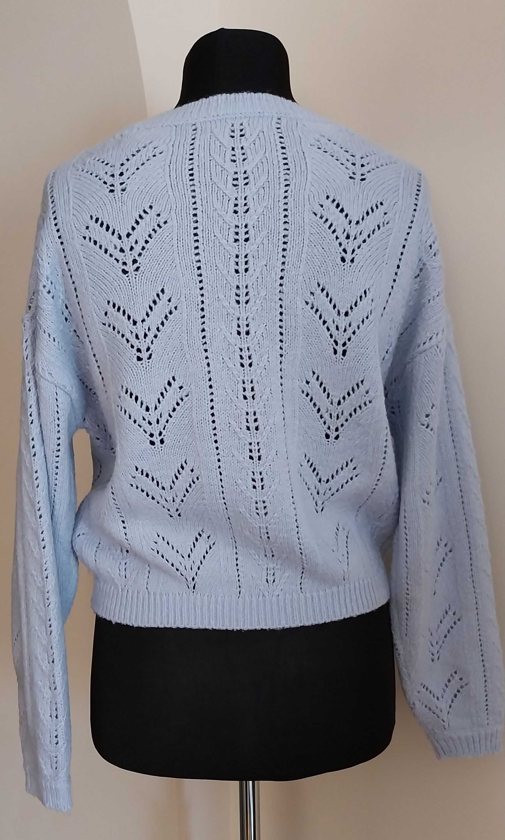 Błękitny sweter oversize House r. M/38