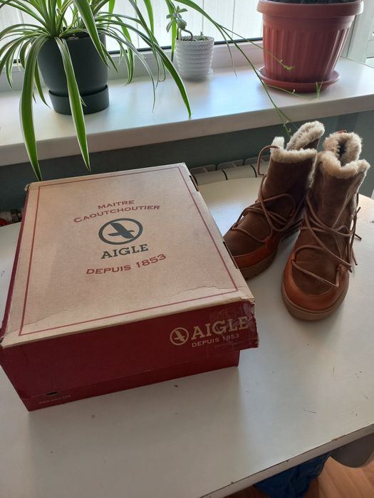 Нові ботинки Aigle. Оригінал. Натуральне хутро. Розмір 38