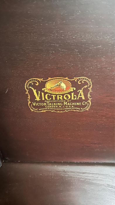 Grafonola Antiga