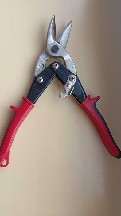 Металеві ножиці у чудовому стані