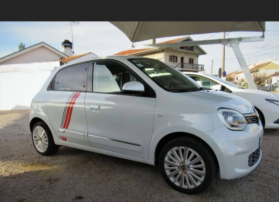 Renault Twingo eléctrico como novo!
