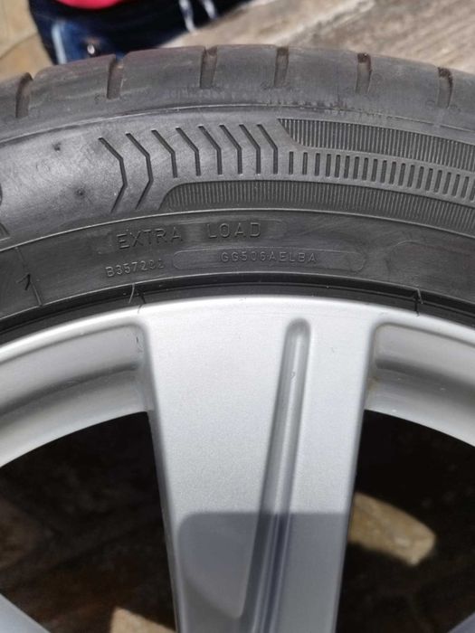 Alufelgi 5x12 z Audi A6 z oponami.