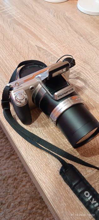 Aparat fotograficzny cyfrowy Olympus 800uz 14Mpikseli Lustrzanka B.d