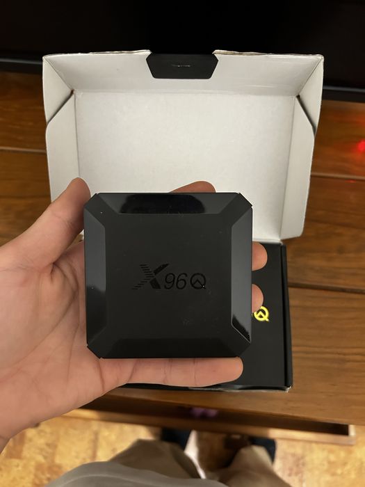 Tv 32 polegadas marca smart com tvbox ou chromcast