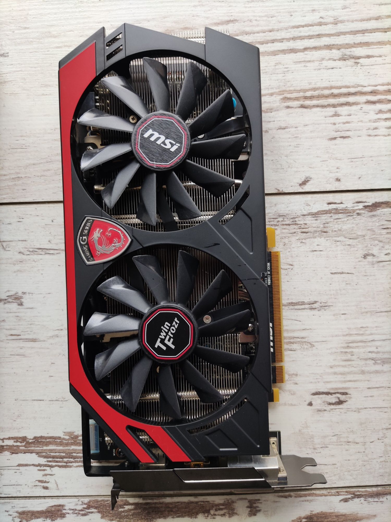 Uszkodzona karta graficzna Radeon r9 270x