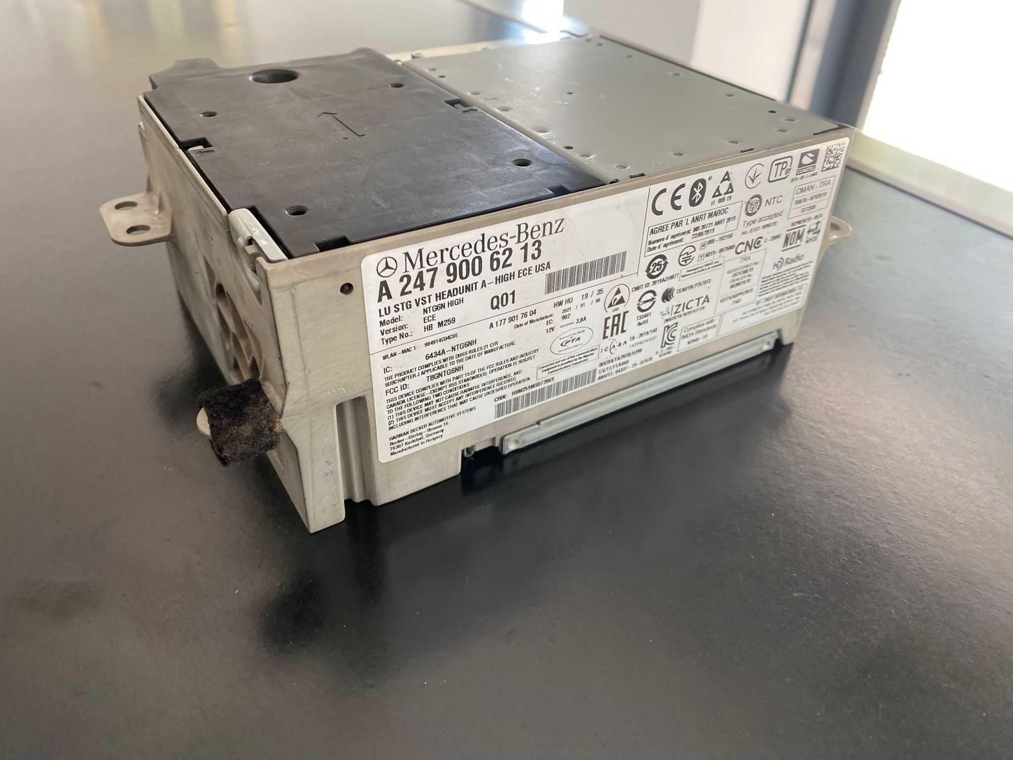 Modulo GPS Auto-Radio Mercedes EQA250  ( preço novo 1600€ )