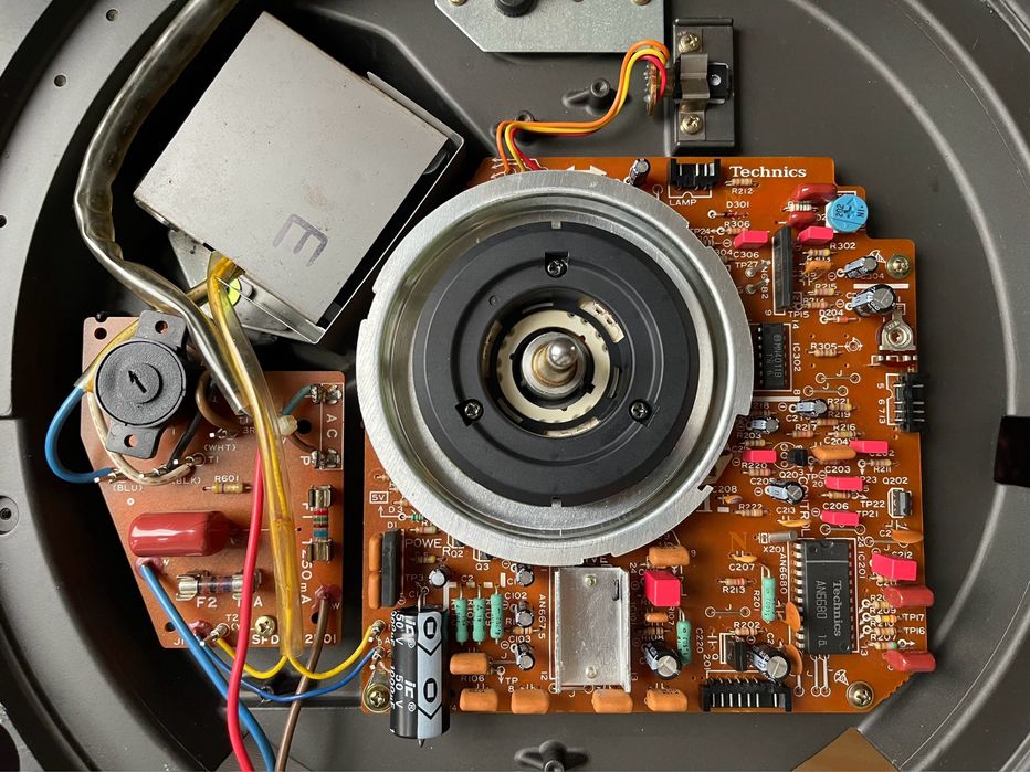 Technics SL-1210 MK2