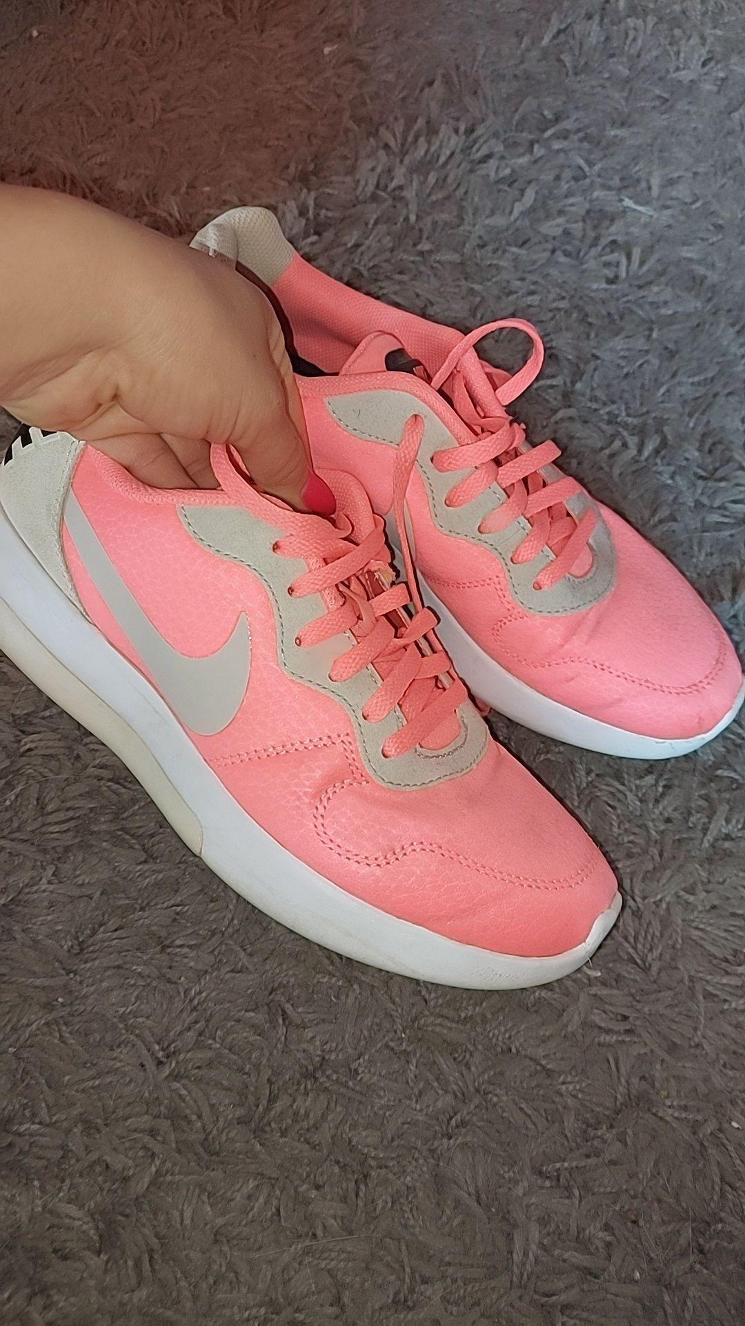 Buty Nike różowe 38