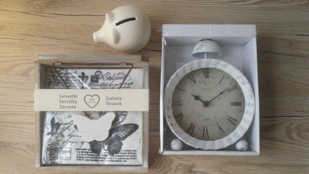 Zestaw Vintage dekoracje / zegar/ serwetnik