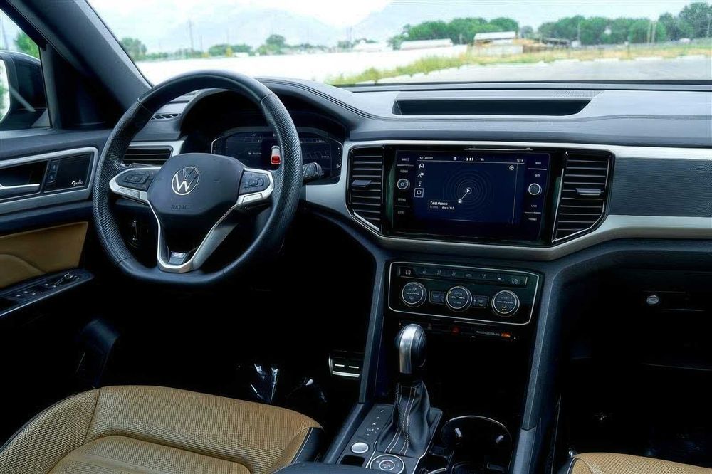 Volkswagen Atlas Cross Sport S      2020