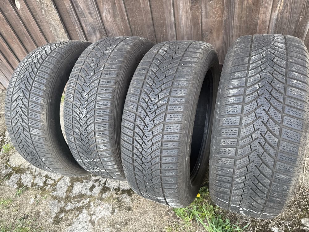 Opony zimowe Semperit 235/55/18 HXL