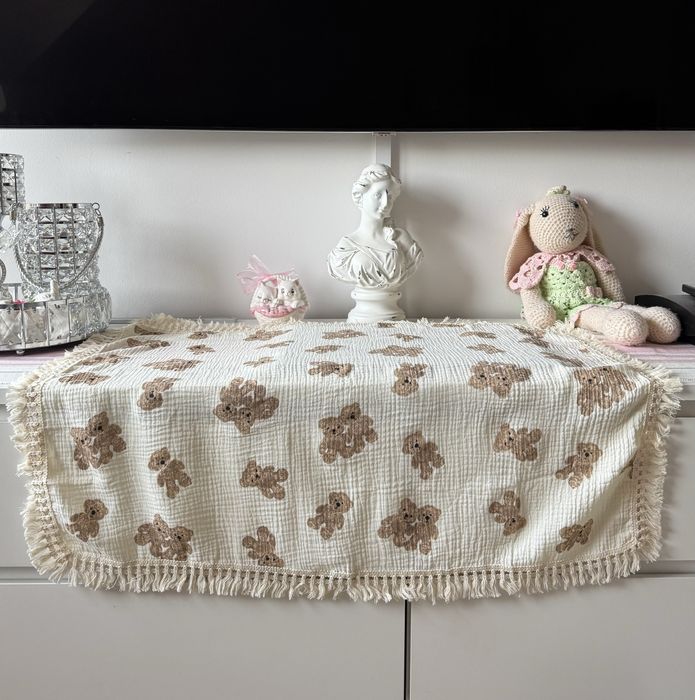 Kocyk z misiami z frędzlami koc