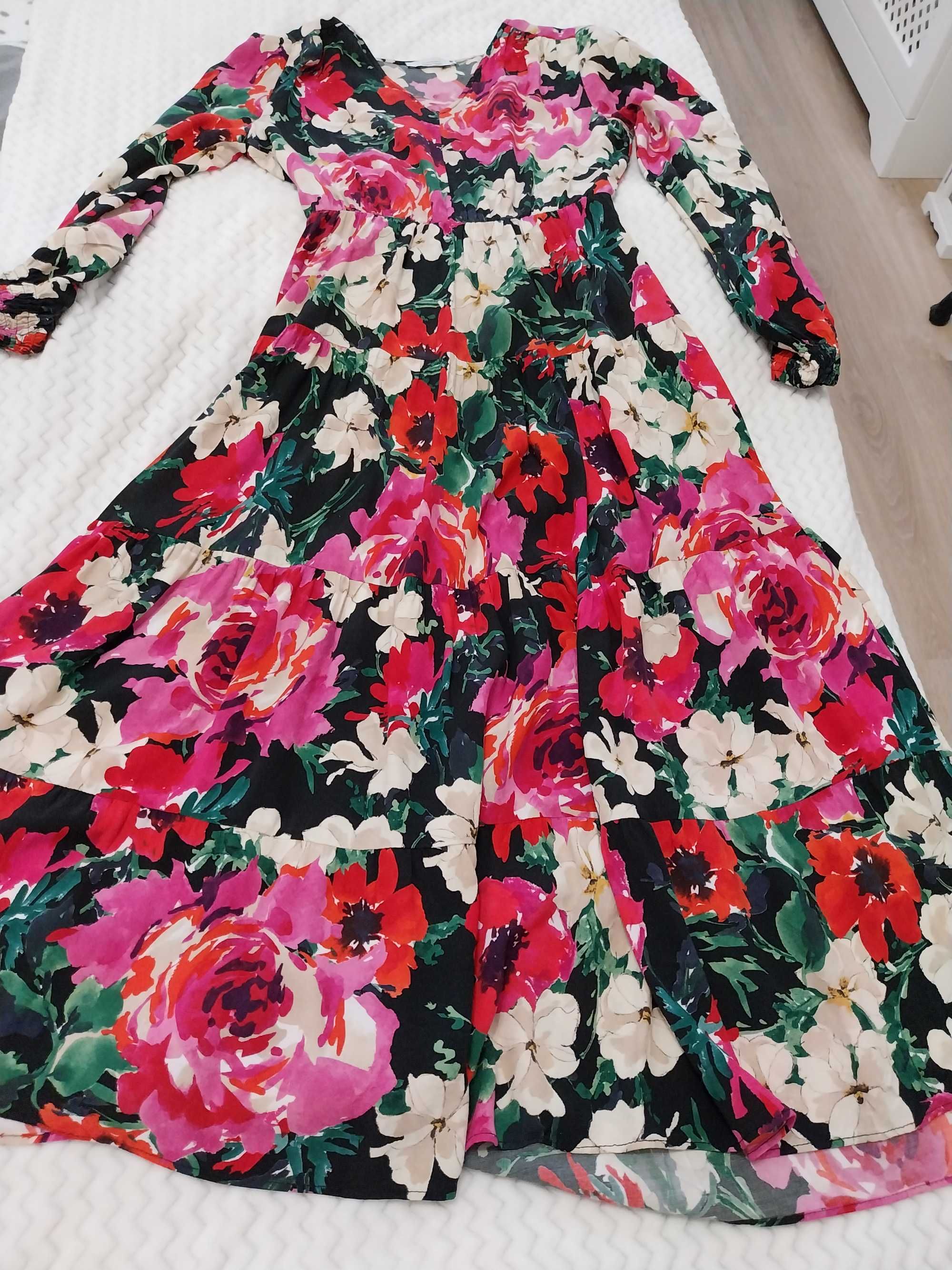 Sukienka midi rozkloszowana RESERVED 36 S