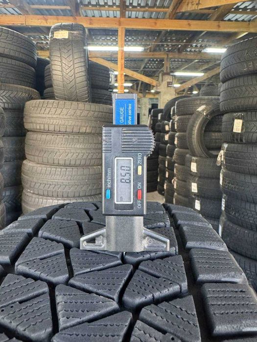 Шини зимові 225/65 R17 BRIDGESTONE BLIZZAK DM-V2 8mm
