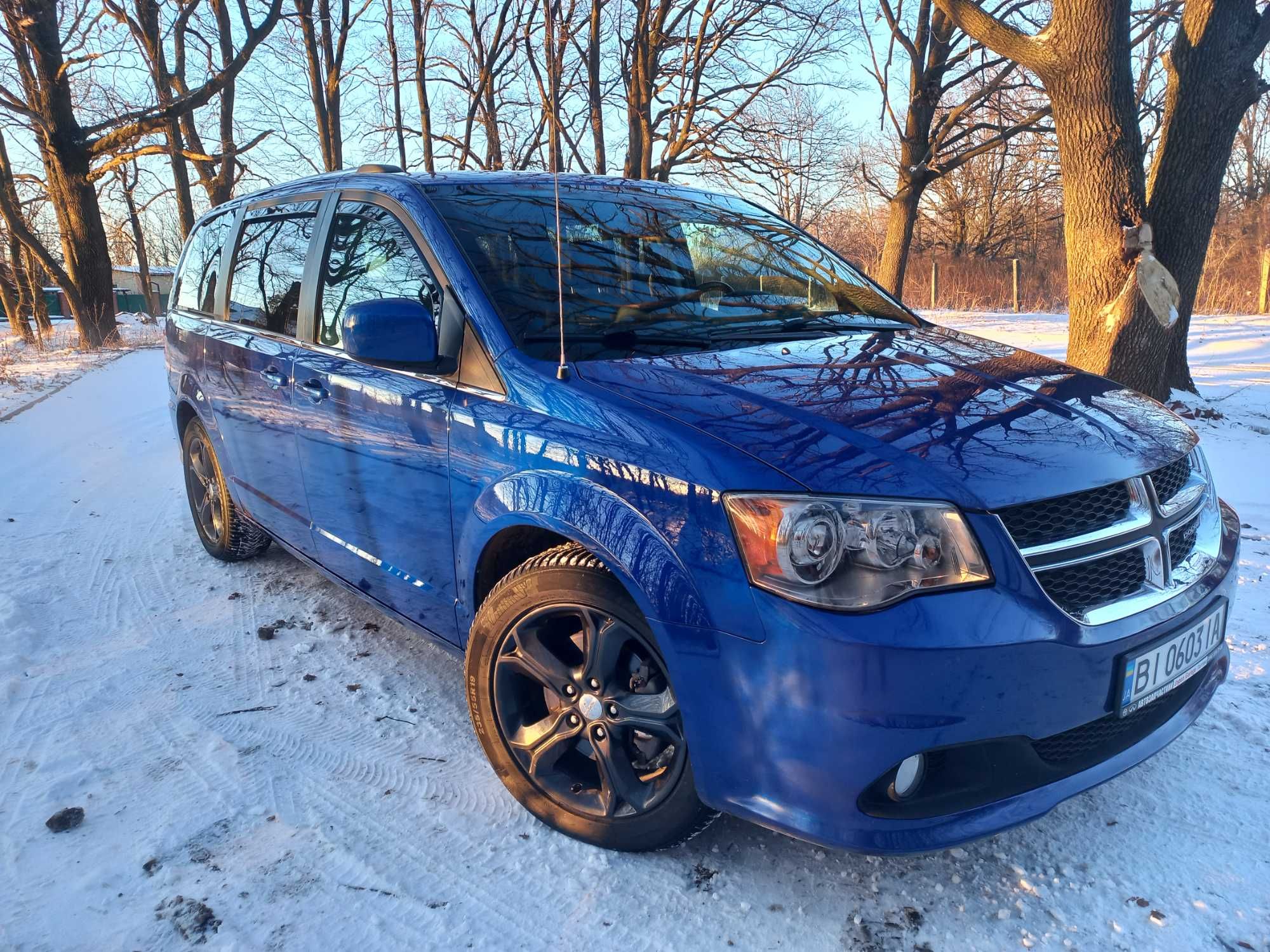 Dodge Grand Caravan 5  2019 р. GT CREW SXT + Мінівен 7 місць