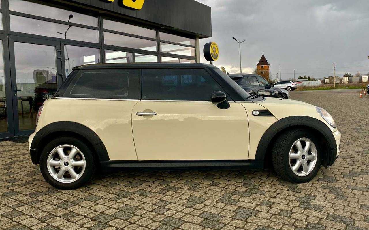 MINI Cooper R56 2009