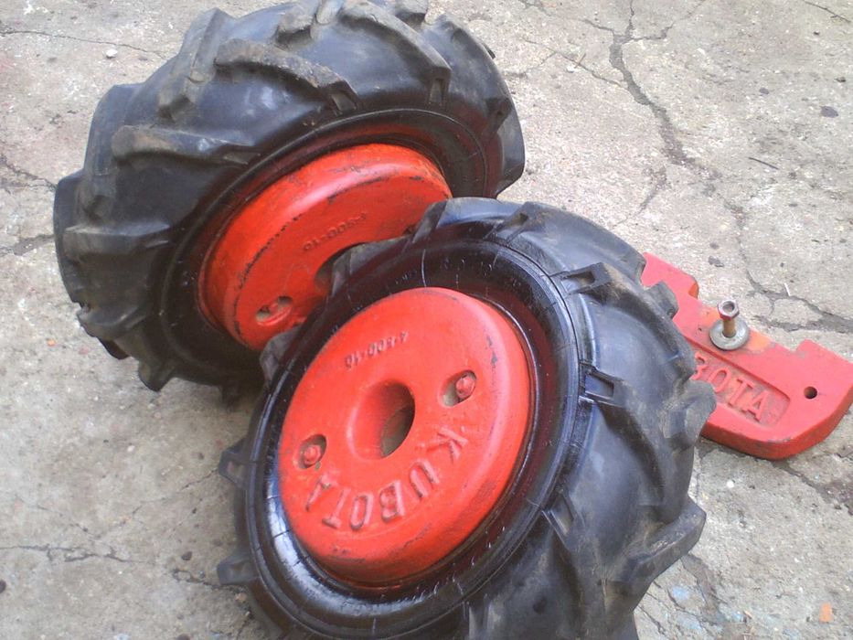rodas com pesos e peso frontal motocultivador\motoenxada KUBOTA TF60