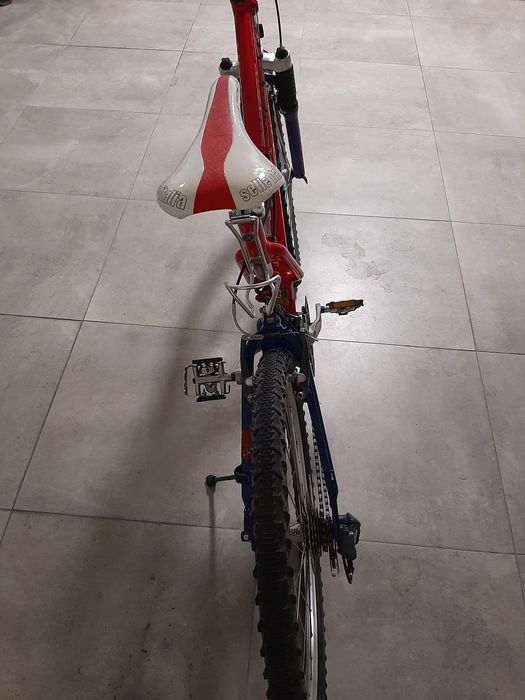 Bicicleta Cheyenne GTX com suspensão total