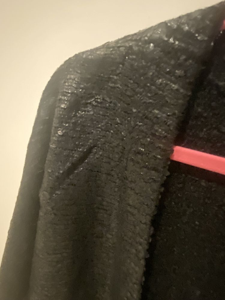 Nowy czarny błyszczący sweterek kardigan Mohito R.M