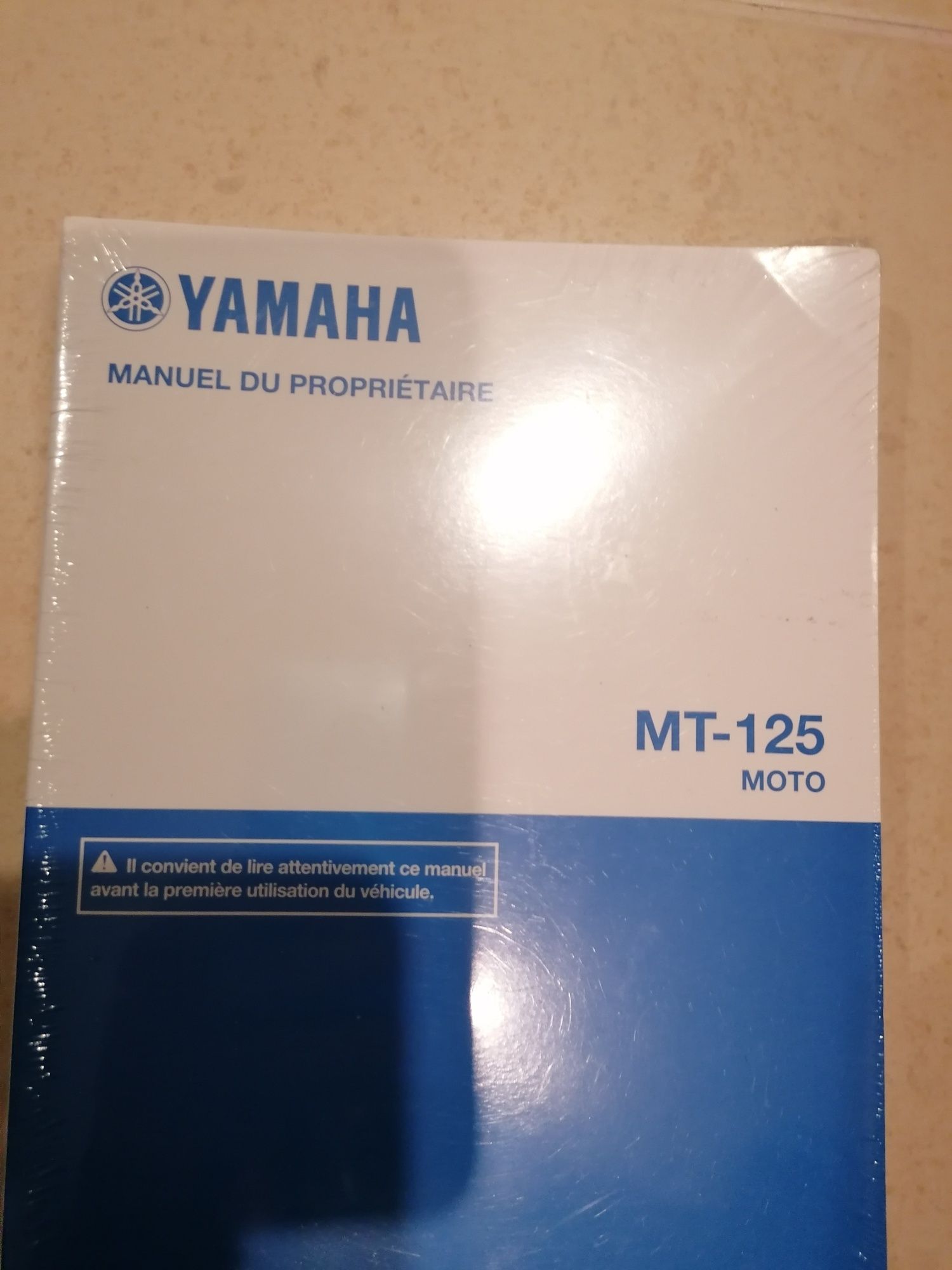 Manual de utilizador moto MT-125