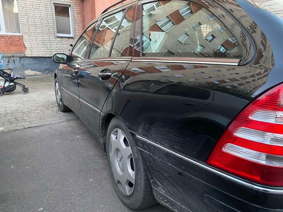 Мерседес. С-200 компресор