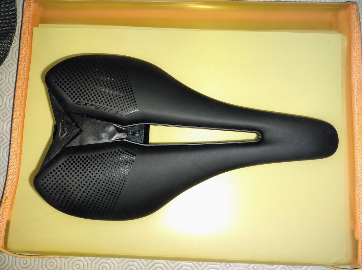 Selim de bicicleta Merida Expert SL Short com ferramenta VMount Novo