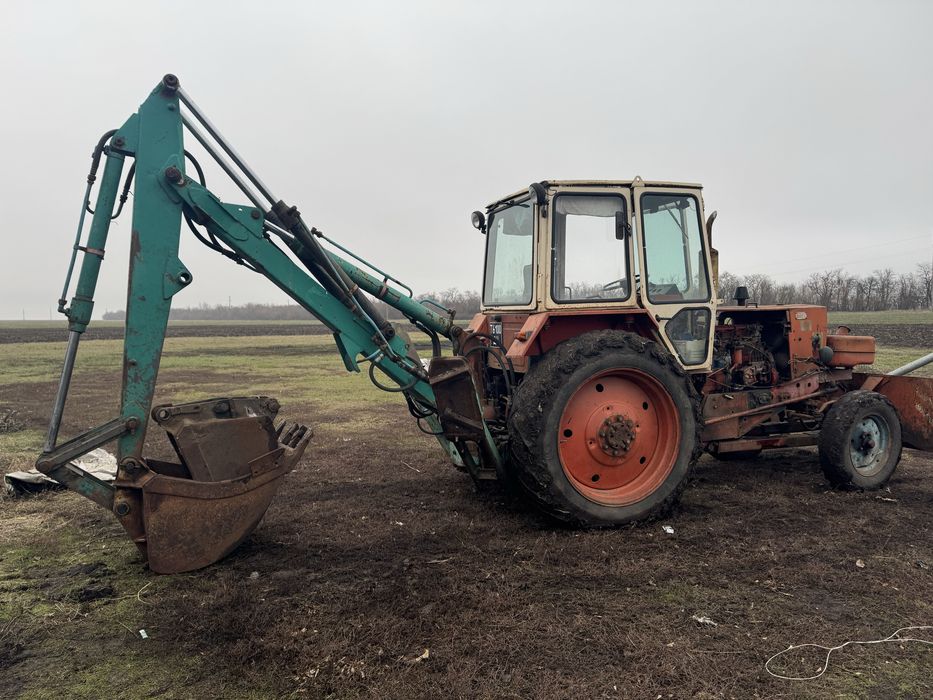 Продам екскаватор юмз - 6