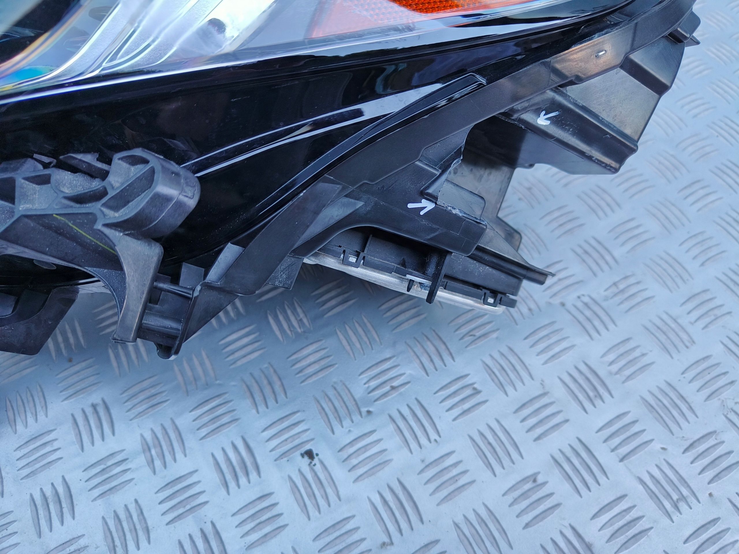 Gmc Terrain Reflektor Lampa Xenon Full Led Lewa Usa