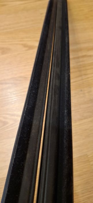 Бархотка, ущільнення дверей лівих Поло Седан 2019