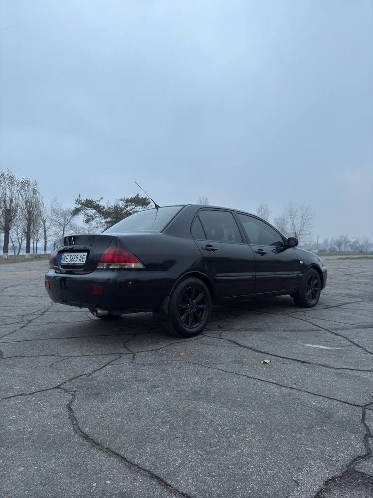 Mitsubishi lancer 9