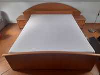 Łóżko z materacem 2x1.60