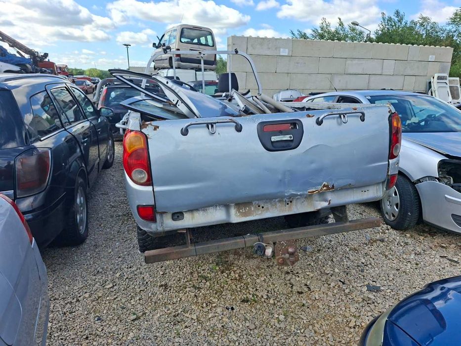 Mitsubishi L200 na części
