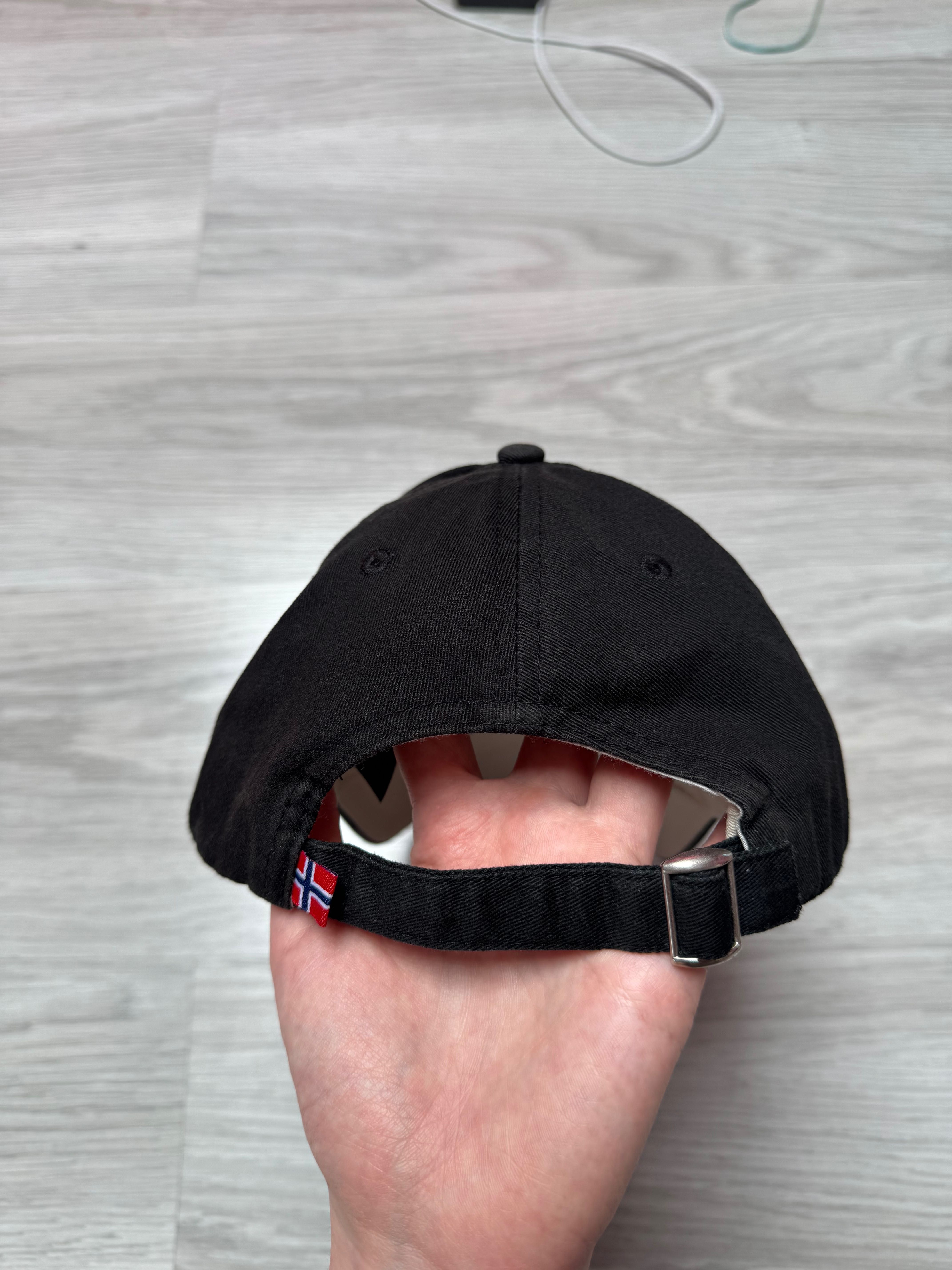 Czapka z daszkiem Heldre