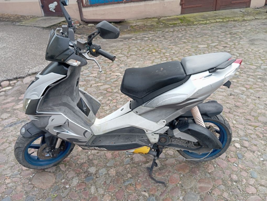 Aprilia SR 50 Factory Ditech plastyki lampy lagi licznik elektryka