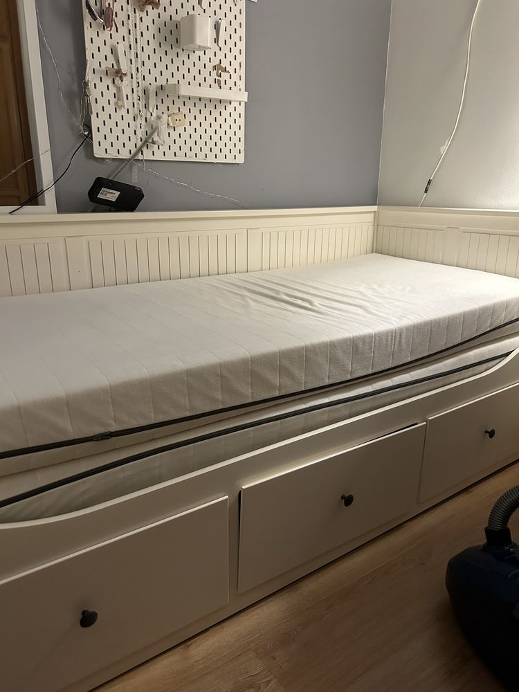 Cama ikea + colchão + estrato