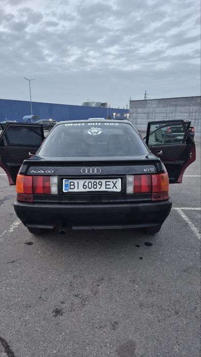 Продам AUDI 80b3
