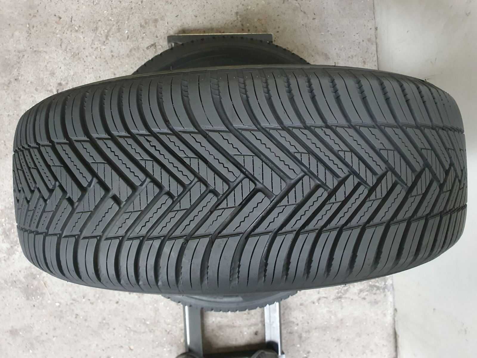 2x Hankook Kinergy 4S 2  245/45r20  7mm